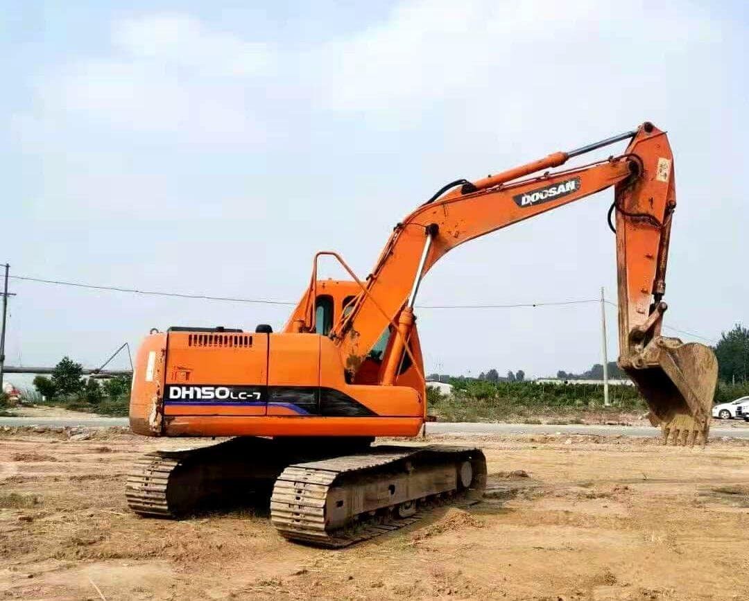 Excavadora usada Doosan DH150