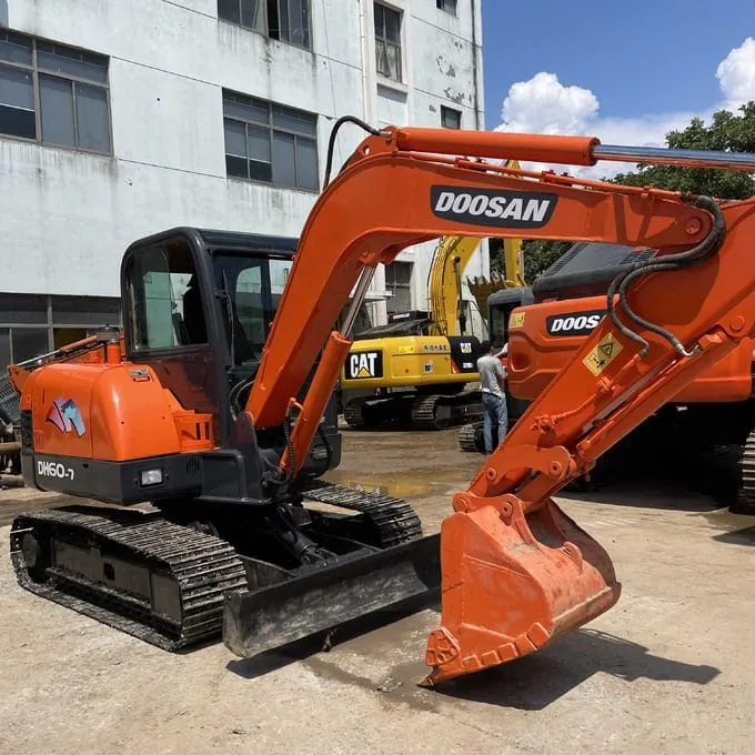 Оригинальный экскаватор Doosan DH60-7 б/у