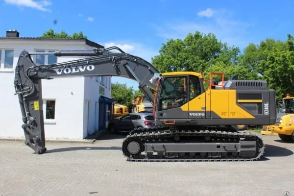 Secondhand Volvo 380 Excavator Price