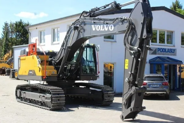 Secondhand Volvo 380 Excavator Price