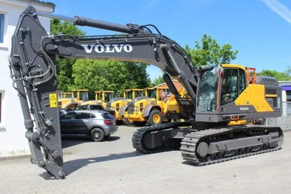 Secondhand Volvo 380 Excavator Price