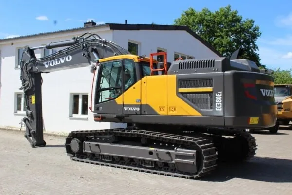 Secondhand Volvo 380 Excavator Price