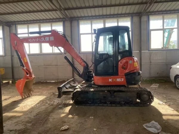 Kubota KX163